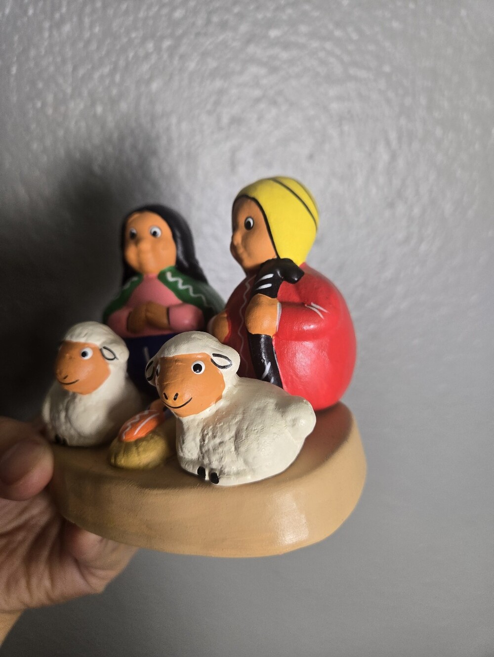 Handmade Ceramic In Peru Nativity Set - Picture 4 of 16